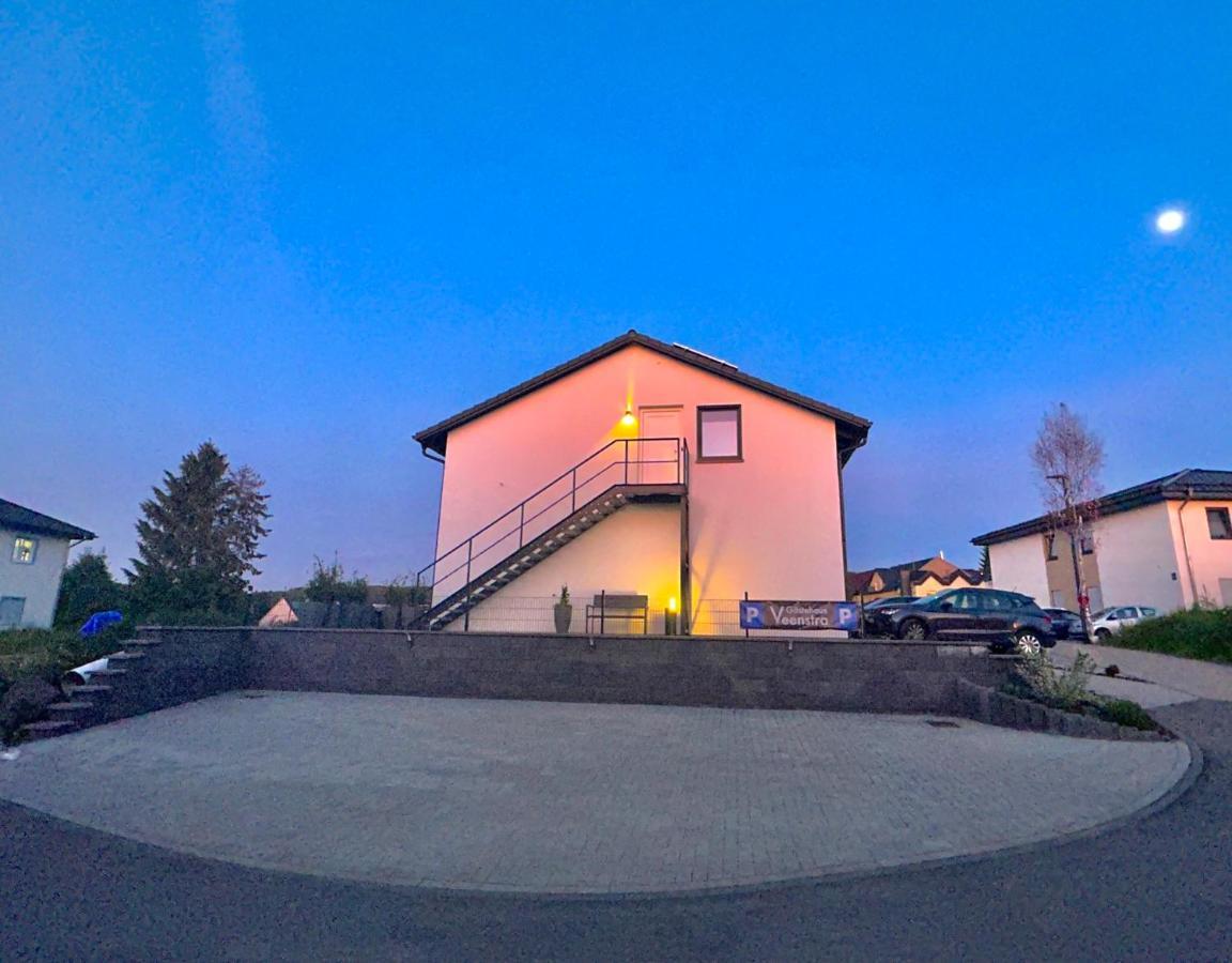 Gaestehaus Veenstra Kelberg Exteriör bild